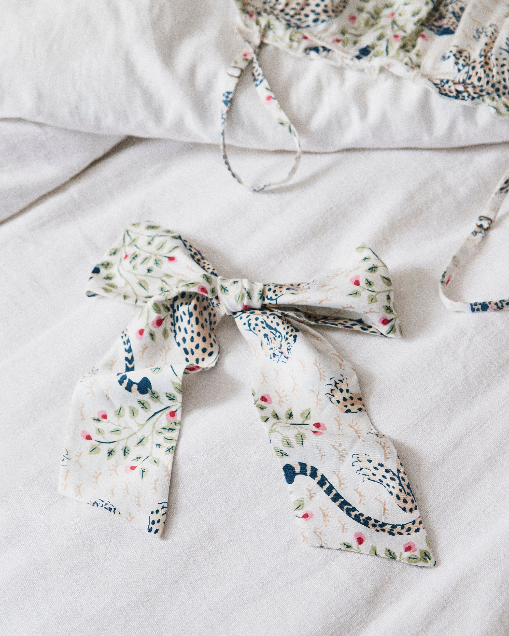 Bagheera - The Preppy Hair Bow - Wedding Cake - Image 3