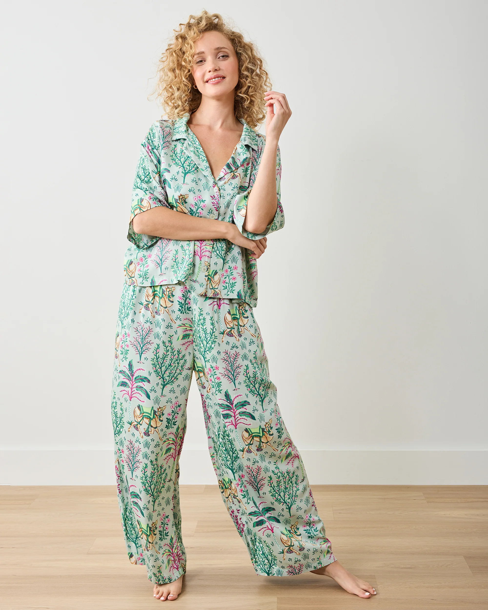 Camel's Courtyard - Eco Satin Wildest Dreams Set - Avocado - Image 2