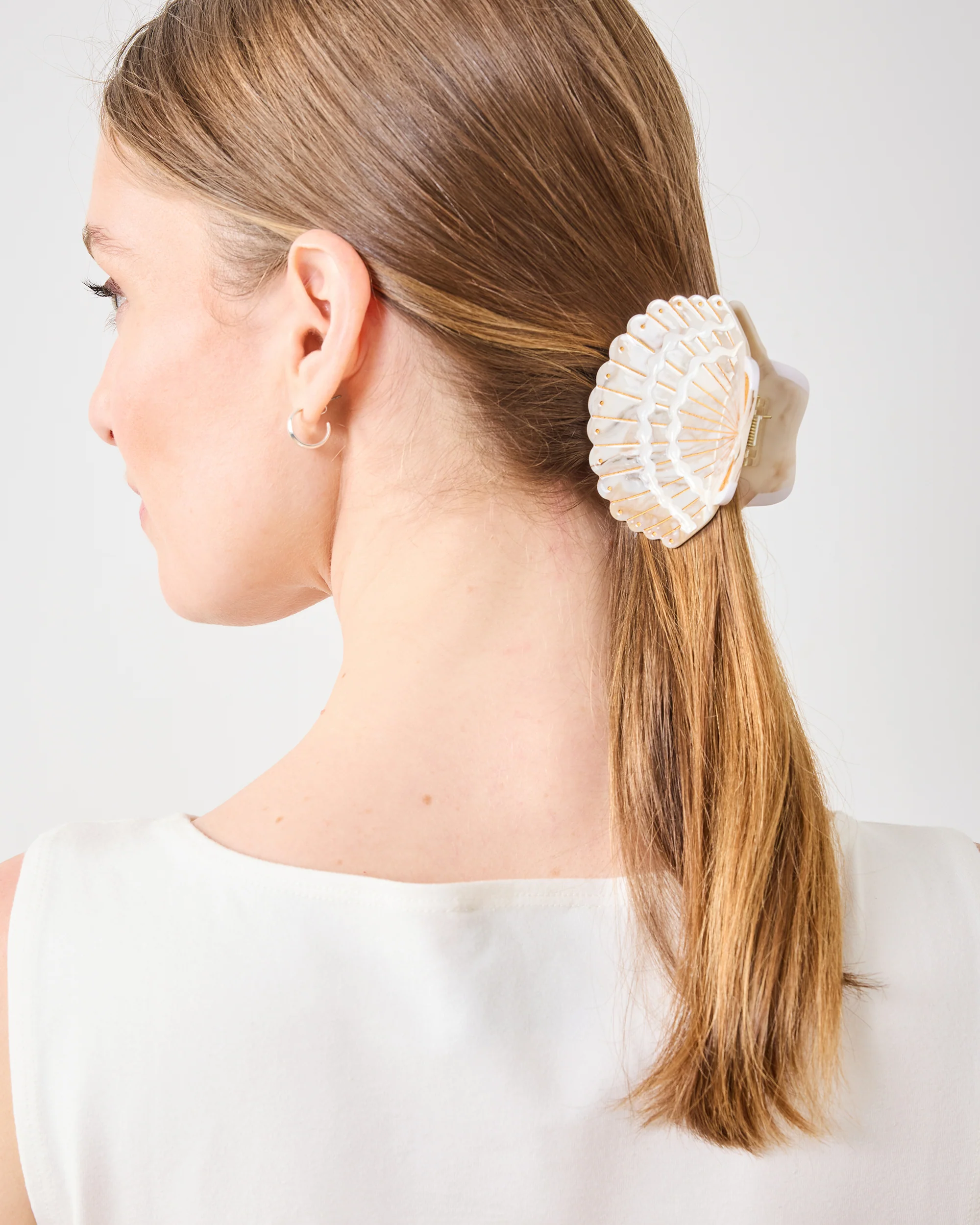 Golden Seashell - Hand-Painted Claw Hair Clip - Solar Eclipse - Image 3