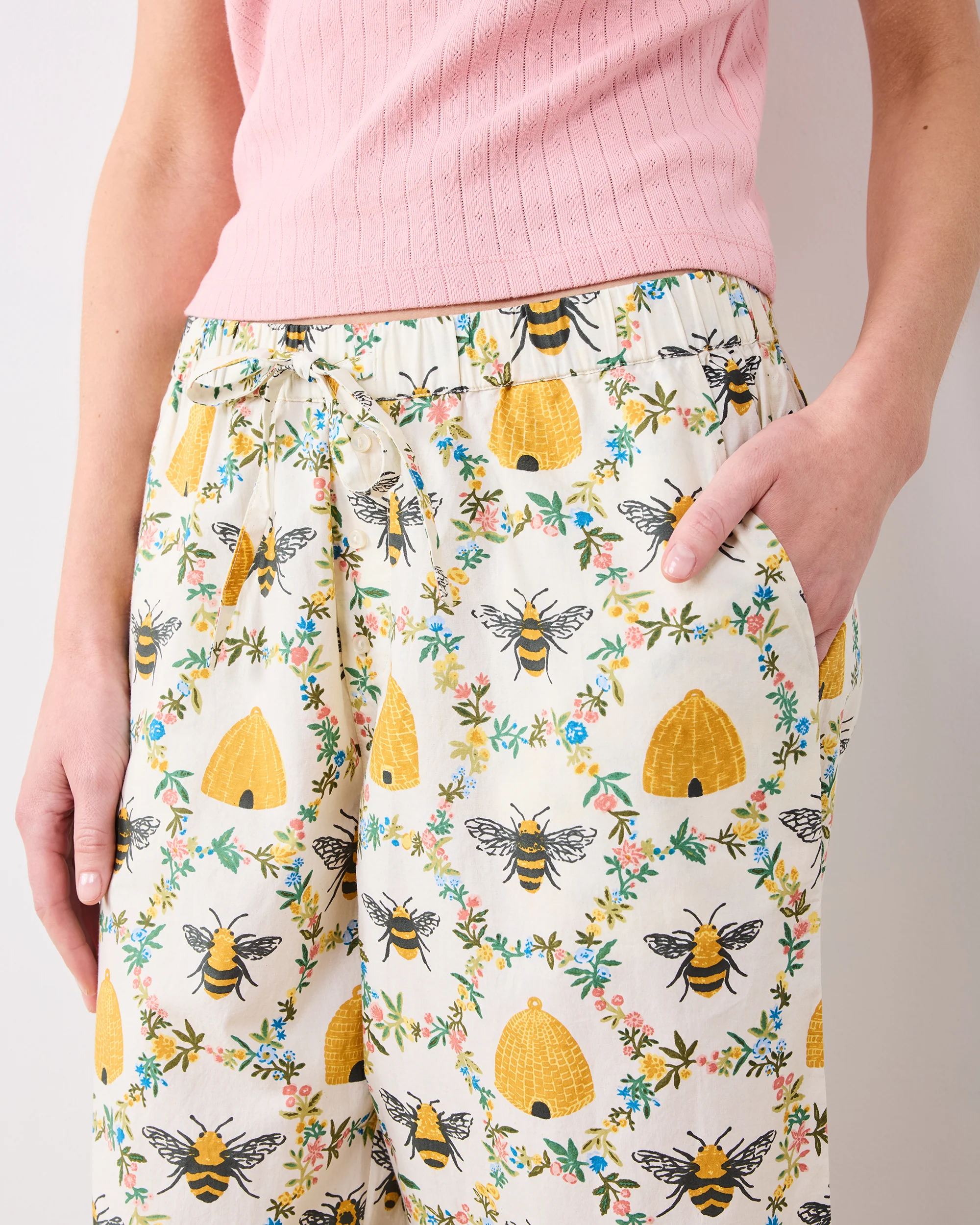 Sweet Bee - Ruffle Cropped Pants & Saturday Tee Bundle - Multi - Image 5