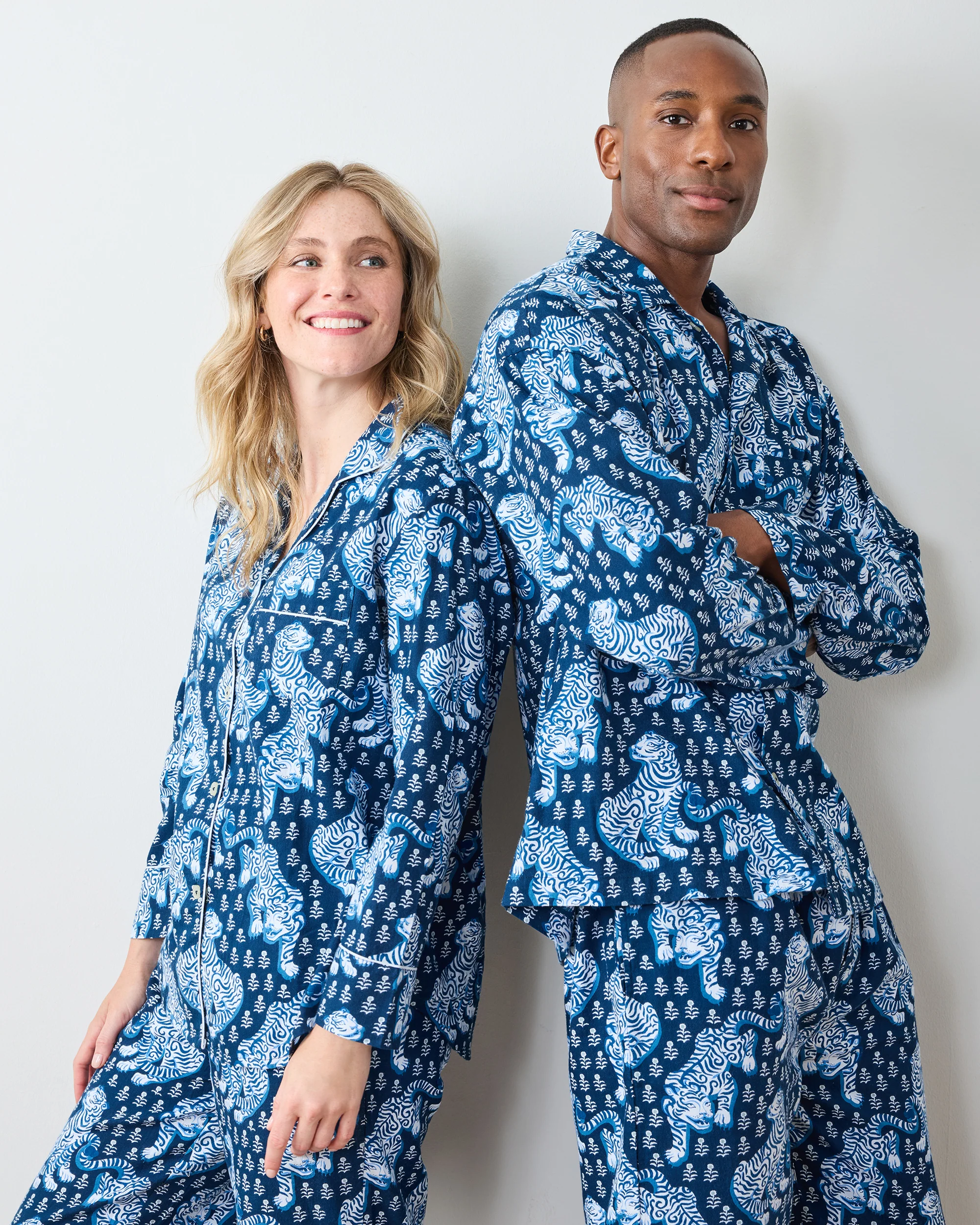 Tiger Queen - Men's Lightweight Flannel Long PJ Set - Indigo - Image 2